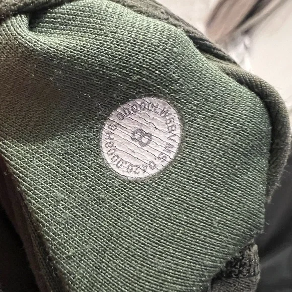 Lululemon Align Pant II 25" Heritage 365 Camo Green Twill Multi - Picture 4 of 5